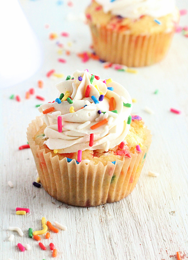 Eggless Funfetti Cupcakes- Big Green House