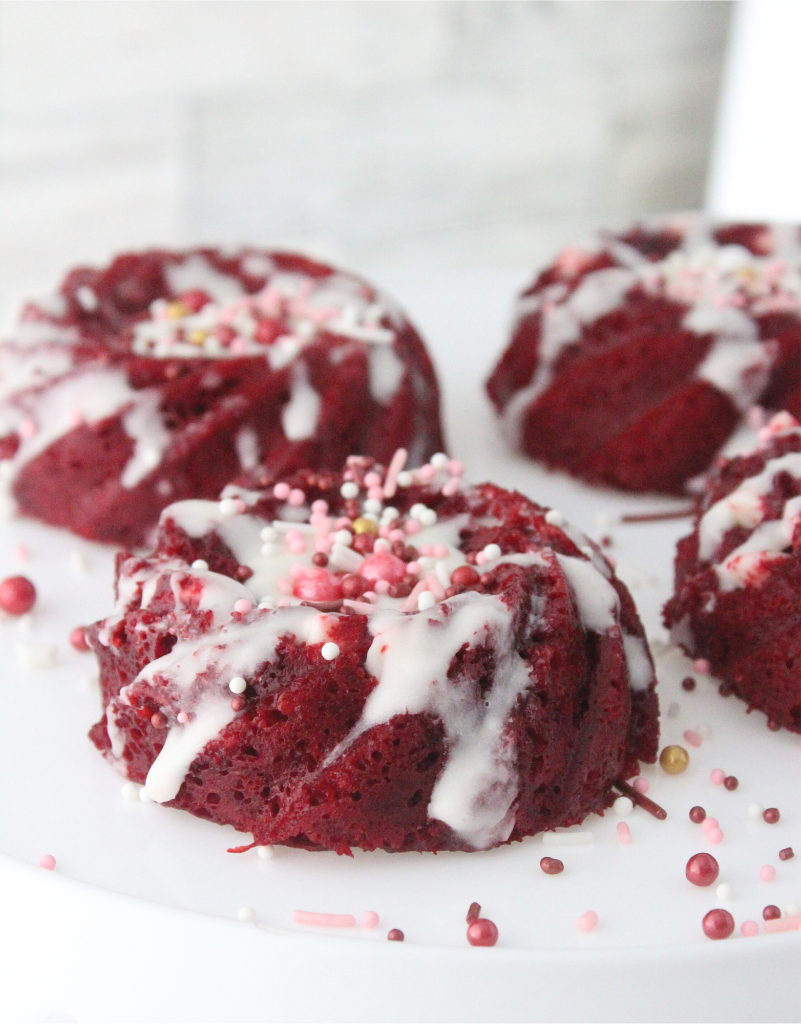Red Velvet Mini Bundt Cakes- Big Green House
