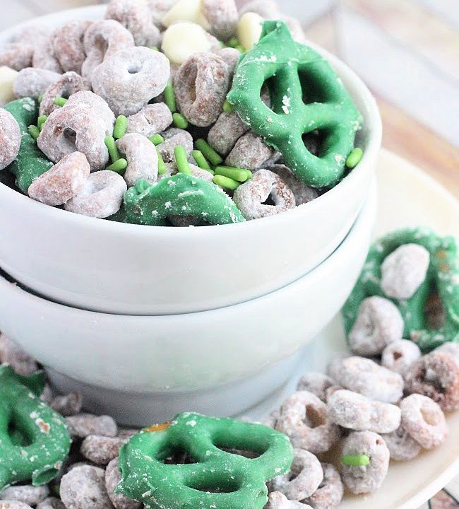 Cheerios Muddy Buddies- Big Green House