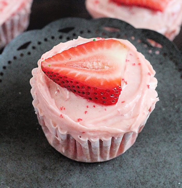 Strawberry Cupcakes with Strawberry Cream Cheese Frosting- Big Green House