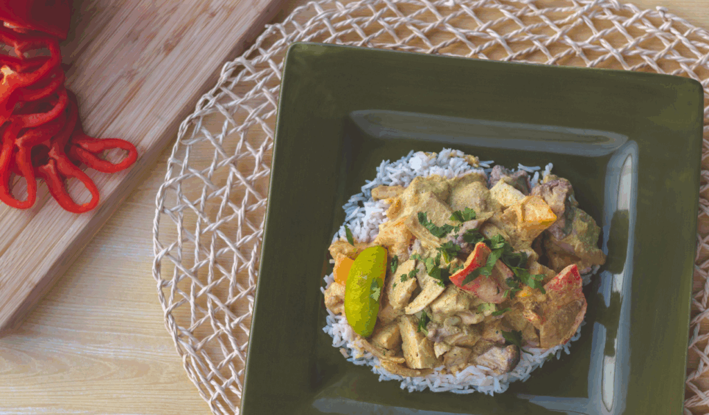 Ginataang Manok (Chicken in Coconut Milk)