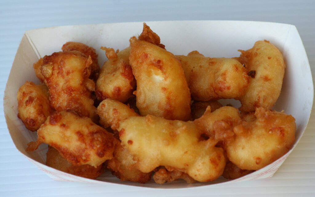 Deep-fried Cheese curds
