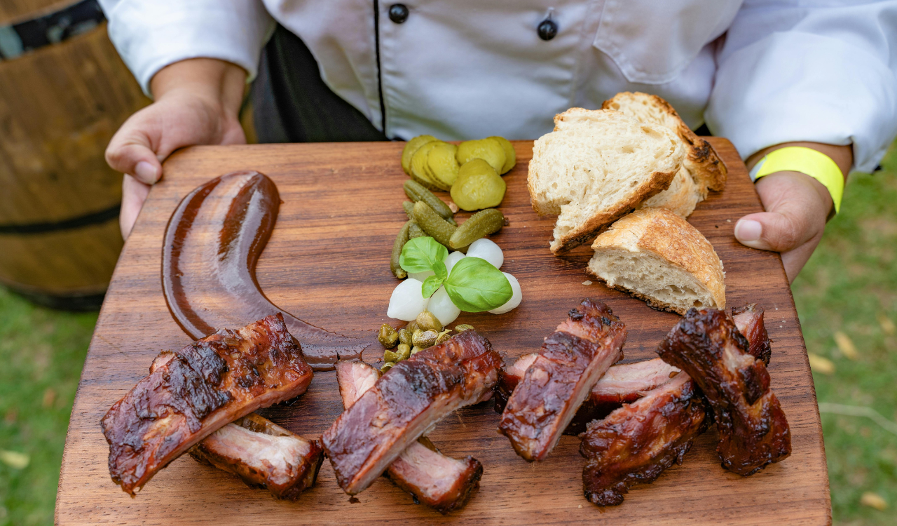 8 Reasons Why Restaurant BBQ Ribs Always Taste Better Than Homemade