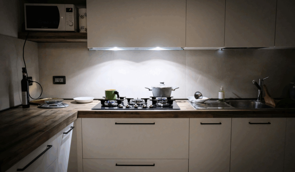  Adjust Countertop Height & Work Surface Depth