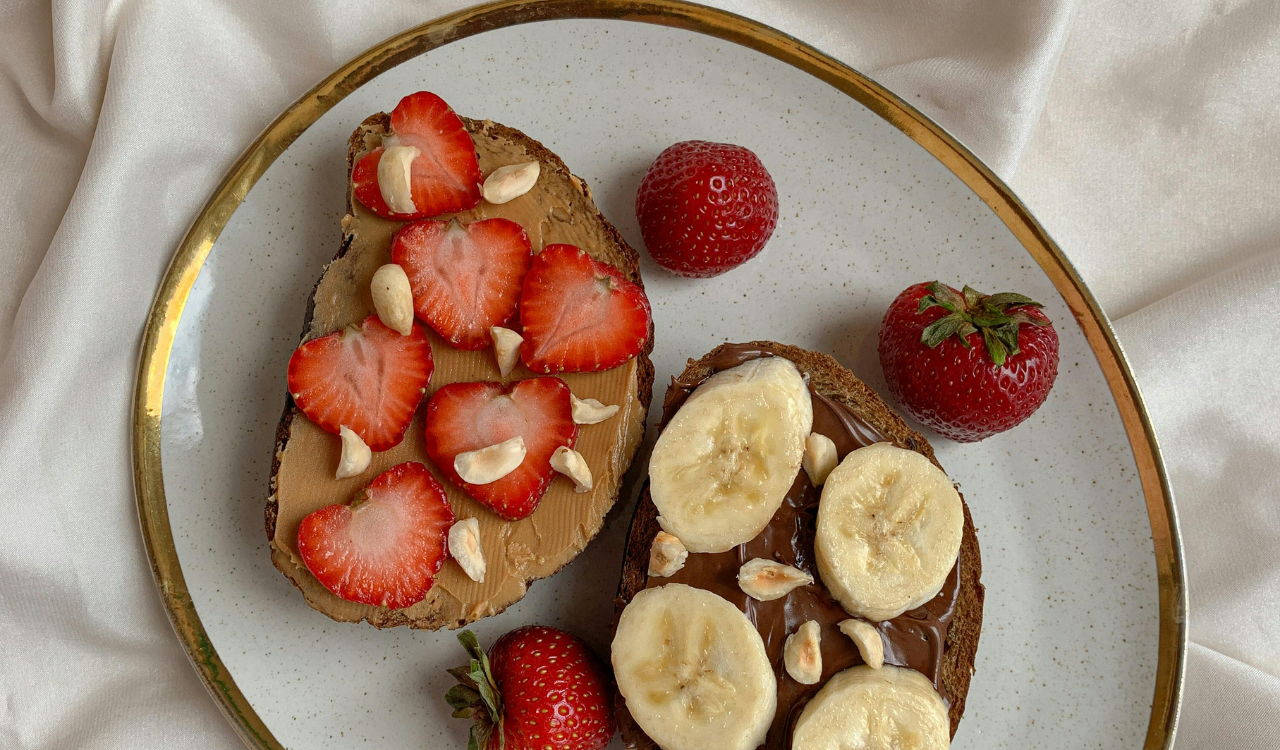 10 Everyday Fruits That Actually Work in Savory Dishes