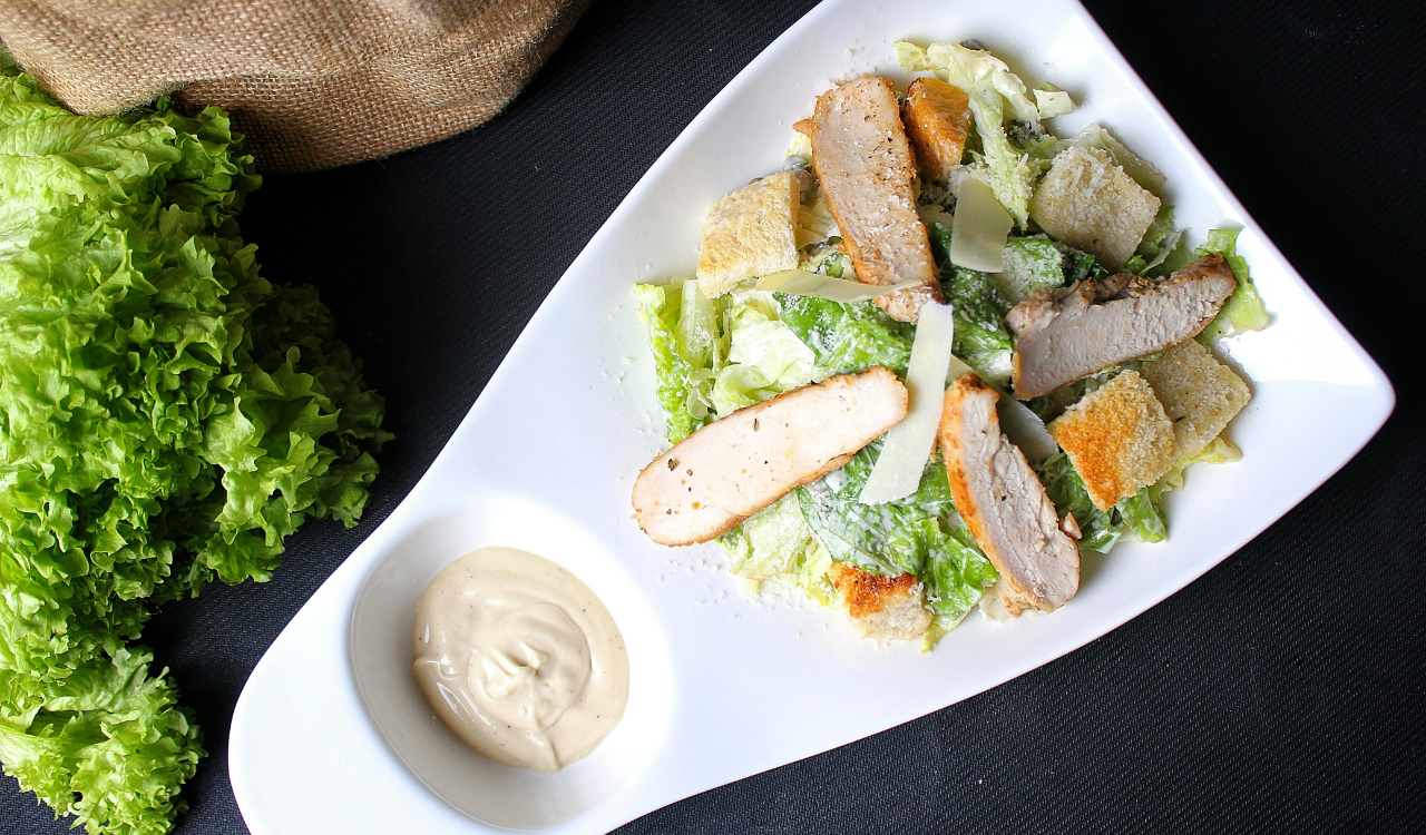 10 Pro Tips To Make Chicken Caesar Salad Taste Restaurant-Ready