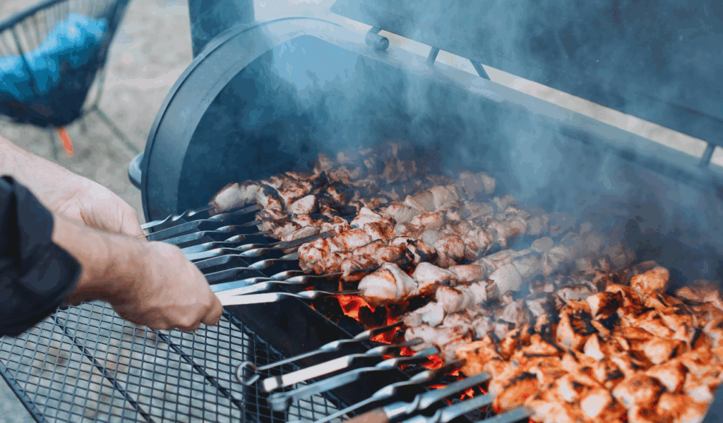 Charcoal Smoker β Authentic Flavor, Slightly More Work