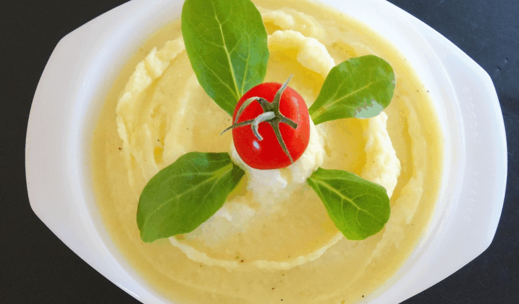 11 Mistakes That Make Mashed Potatoes Gummy (And How To Fix Them)