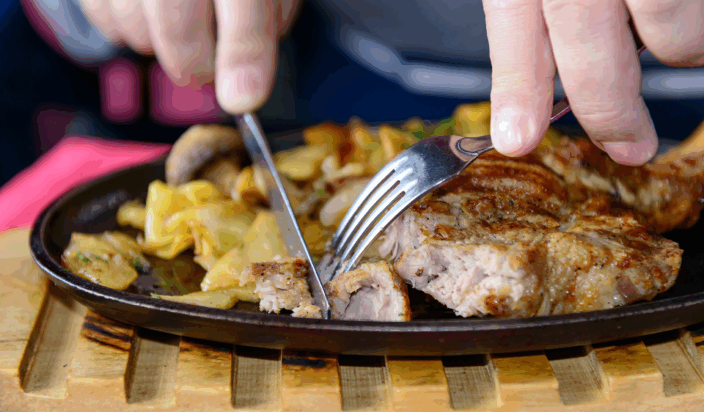 Use cutlery and eating utensils calmly and correctly