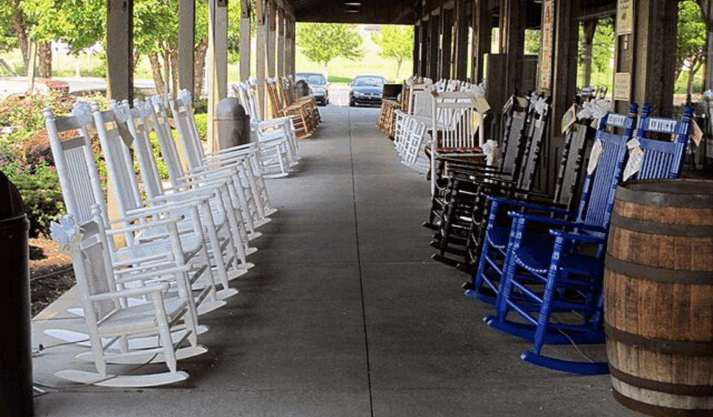 Re-embrace its Nostalgic Identity