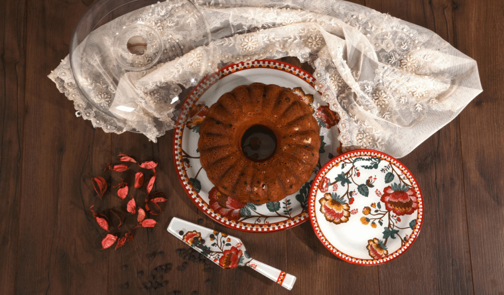 Bundt Cakes and Decorative Baking