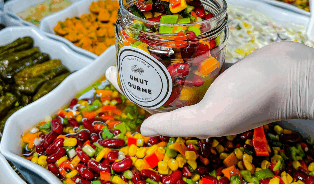 Mason-Jar Salad with Grains & Beans