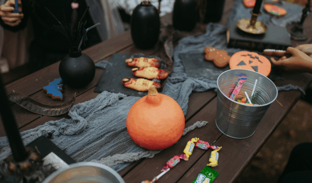 12 Halloween Candies from Yesterday That Vanished from Shelves