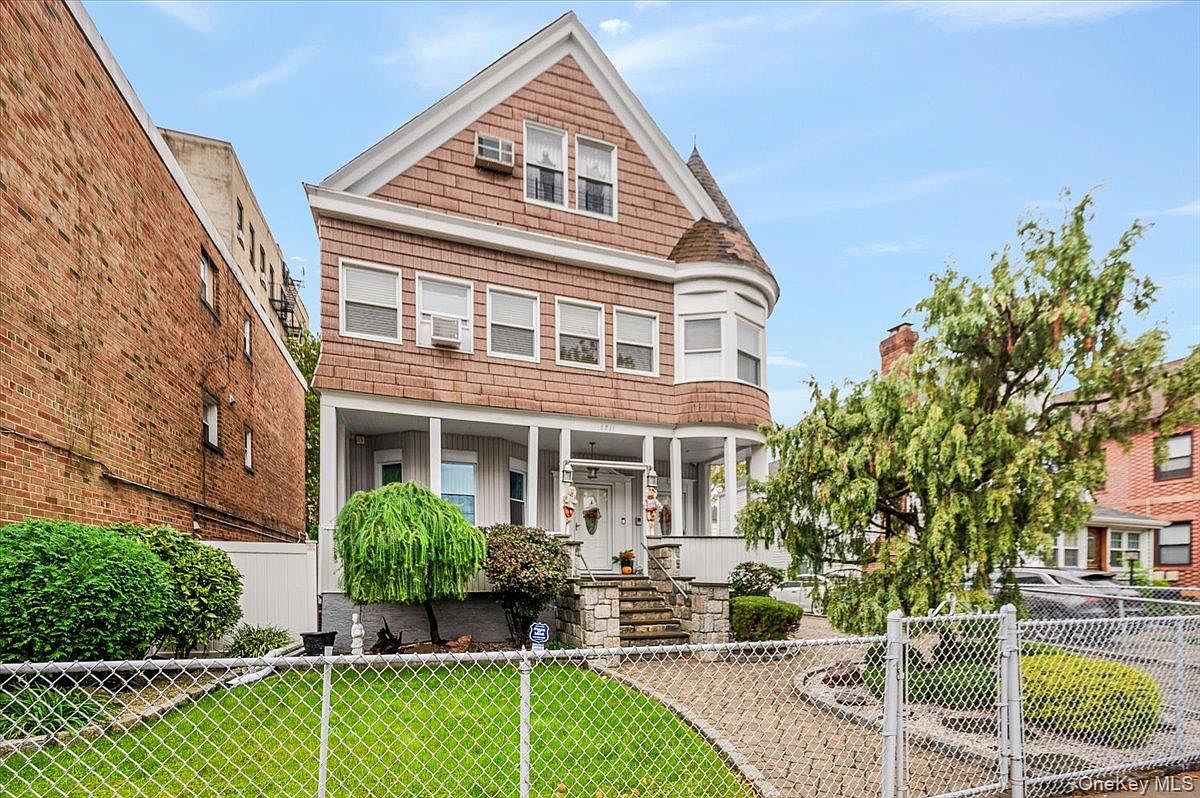 Step Into a 1915 Brick Gem in Bronx, New York Featuring Elegant Modern Upgrades, Private Decks, and a Tremont Terrace