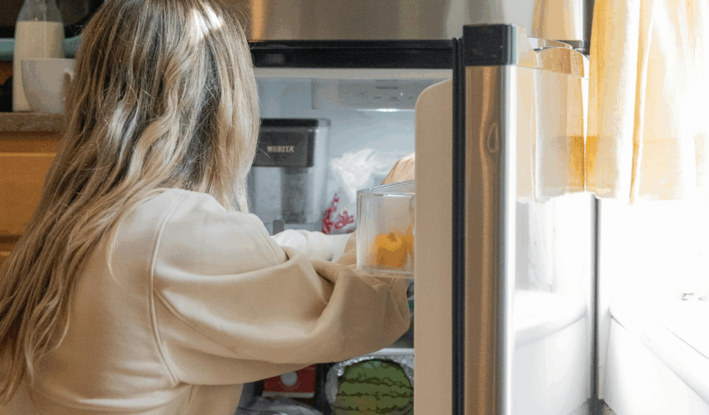 Declutter the Fridge Weekly