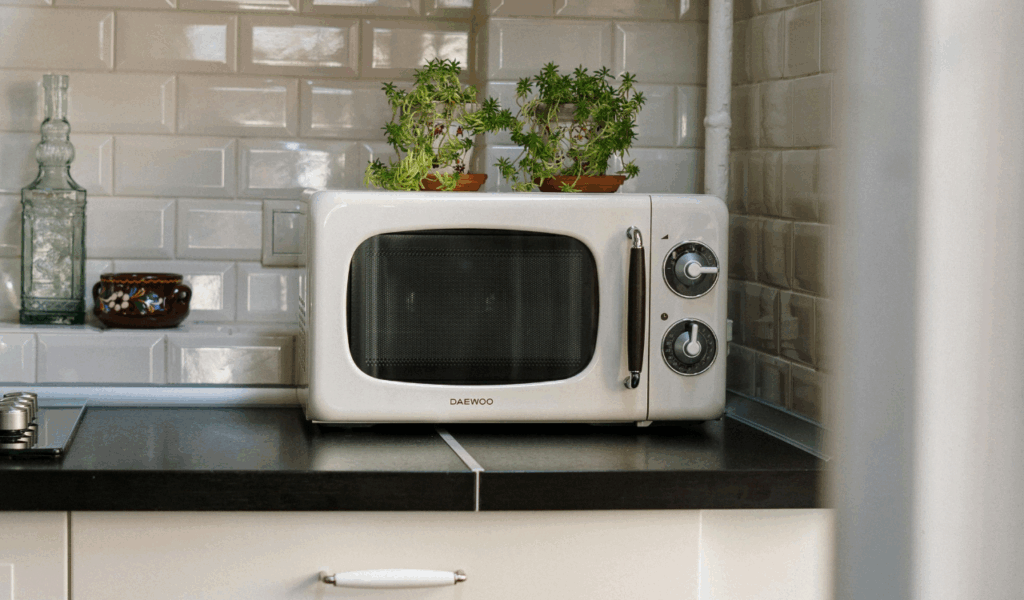 15 Foods You Should Never Reheat In The Microwave