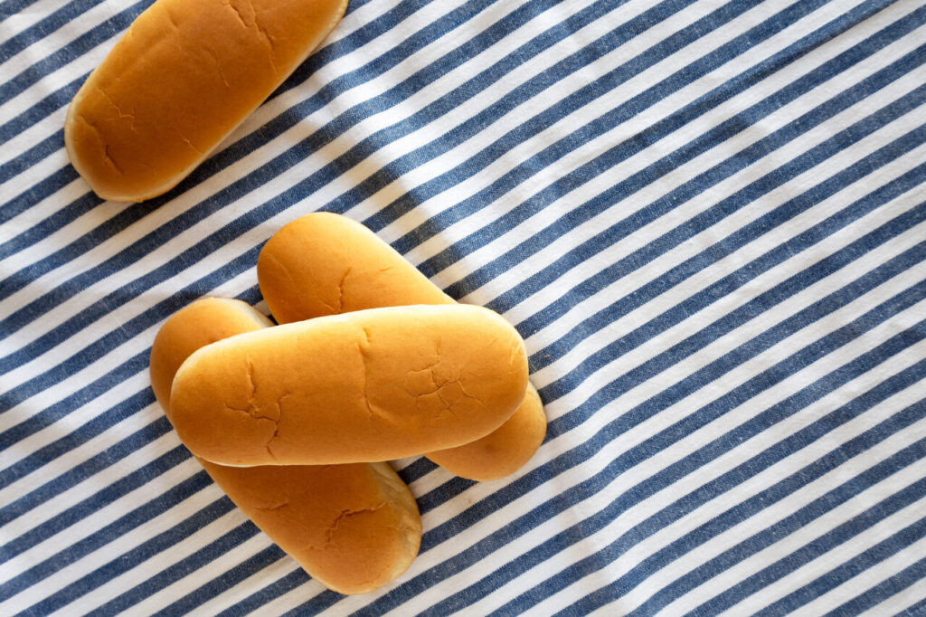Hotdog buns