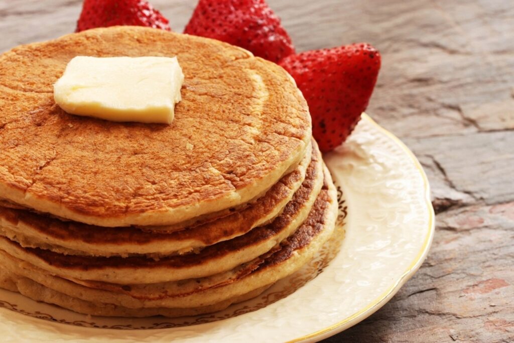 Cinnamon Oatmeal Pancakes