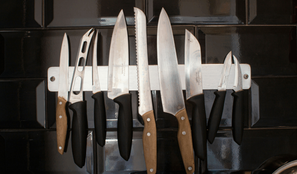 How to Maintain Sharp Knives Without a Sharpener (Honing, Stropping, Newspaper)