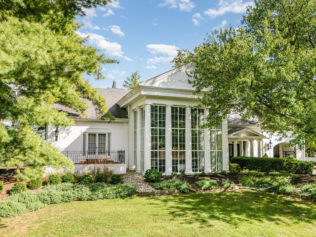 Historic 1925 Estate in Fort Thomas, Kentucky, With Over 10,000 Sq. Ft., a Two-Story Glass Atrium, and Waterford Chandeliers