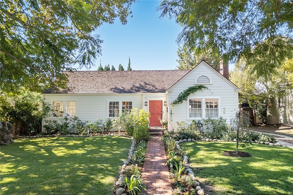 Charming 1924 Mission District Cottage in San Marino, California With Dutch Door, Subtle Archways, and a Brick Fireplace
