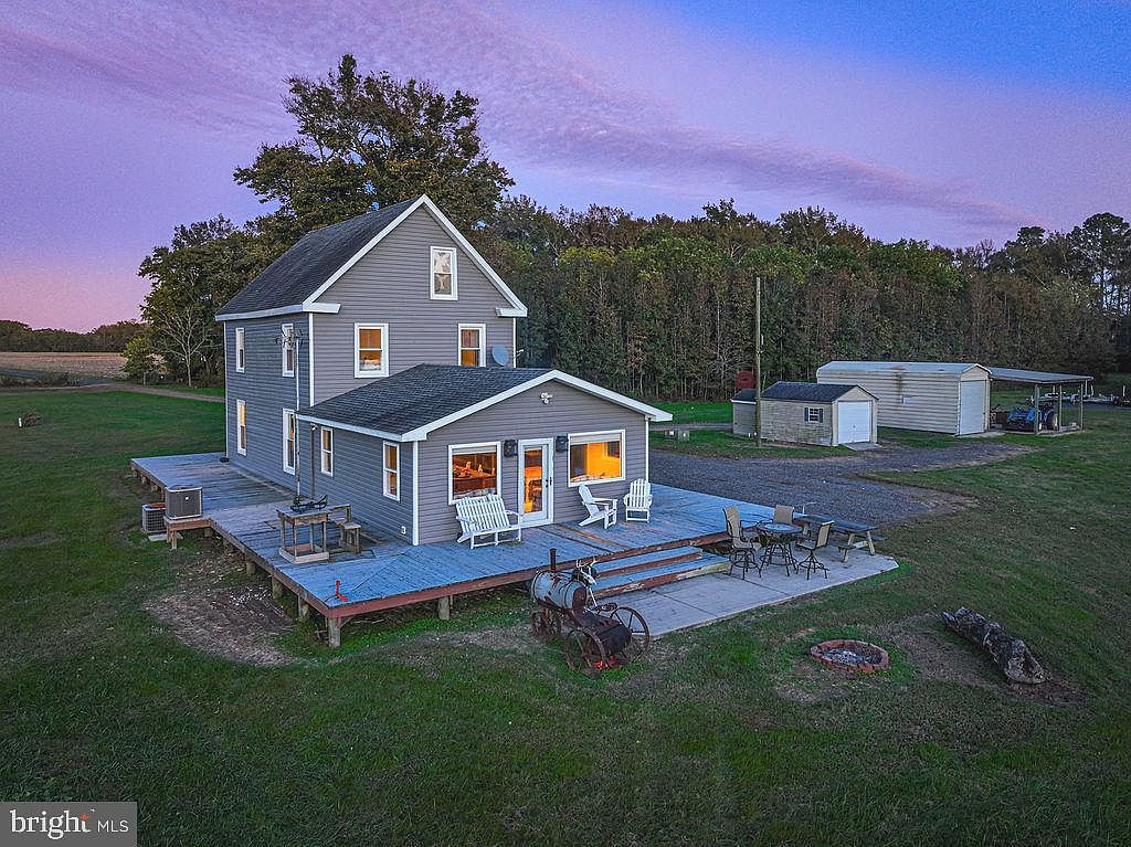 Visit this 1910 Country Estate in Pocomoke City, Maryland, With 175 Acres of Upland Fields and Deep-Water Pitts Creek Access