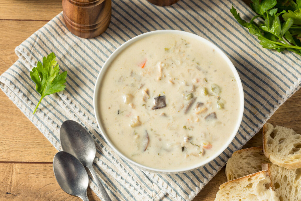 Winter Creamy Chicken and Wild Rice Soup