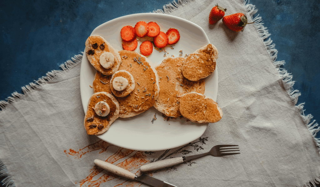 Whole Grain Banana Oat Pancakes