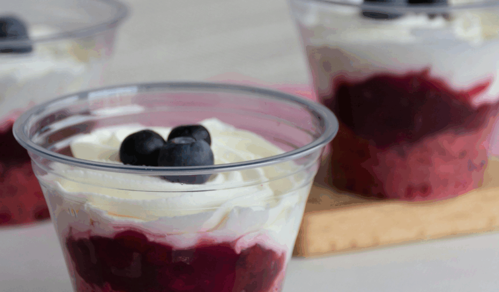 Yogurt & Berry Parfait Cups