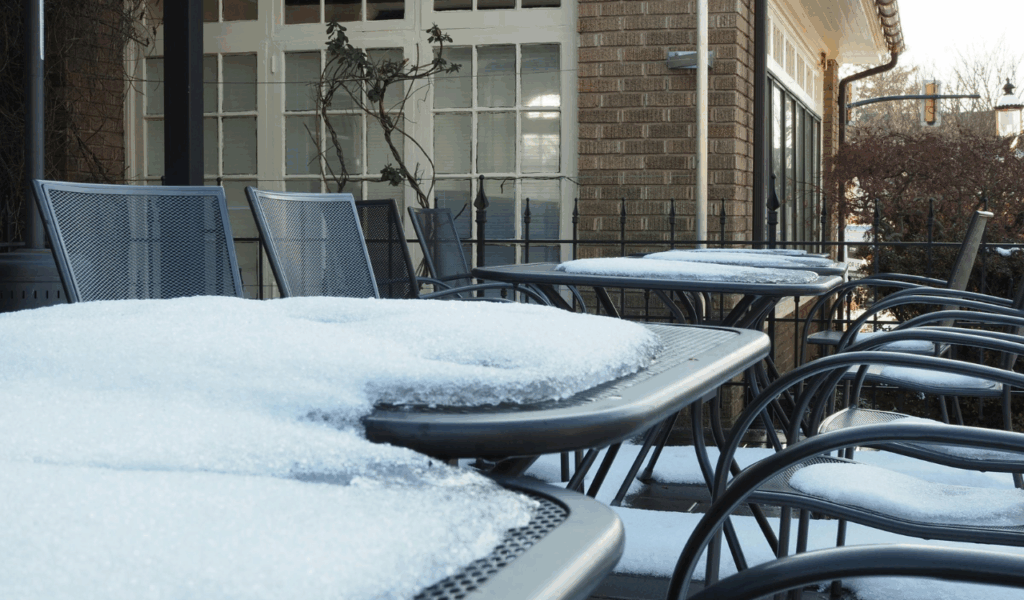 Patio Furniture Sets with Identical Pieces