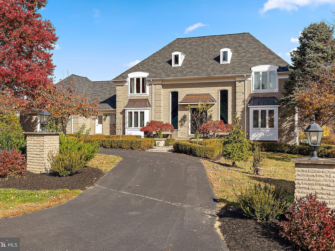 Experience Living in a 1995 Colonial in Wilmington, Delaware, Featuring a Custom Kitchen, Updated Spa Retreat, and 3 Acres