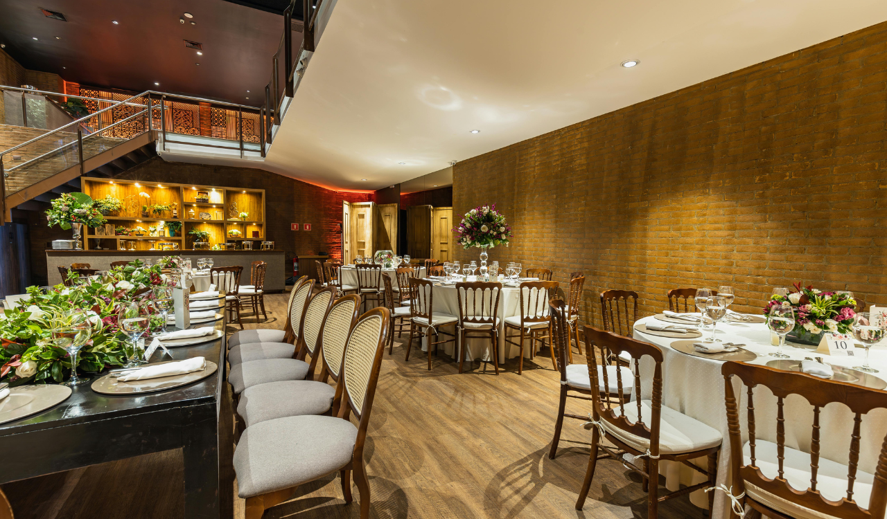 5 Restaurants Charging Extra for Basics That Used to Be Free