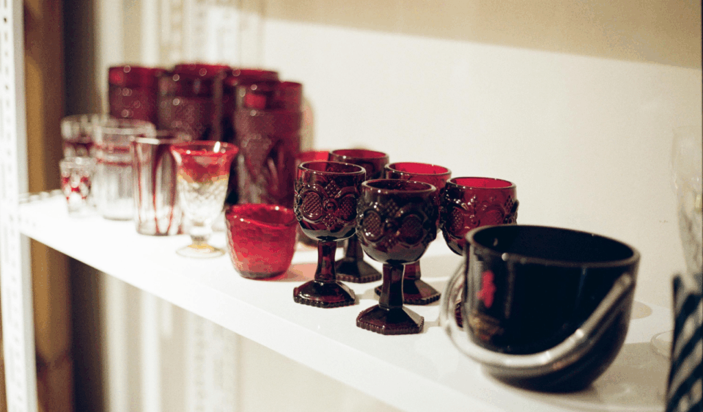 Organization Based Only on Aesthetics