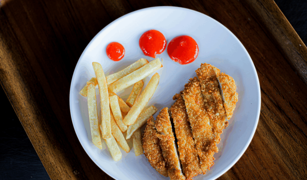 Discount Fried Chicken Outlets Focused on Low Pricing
