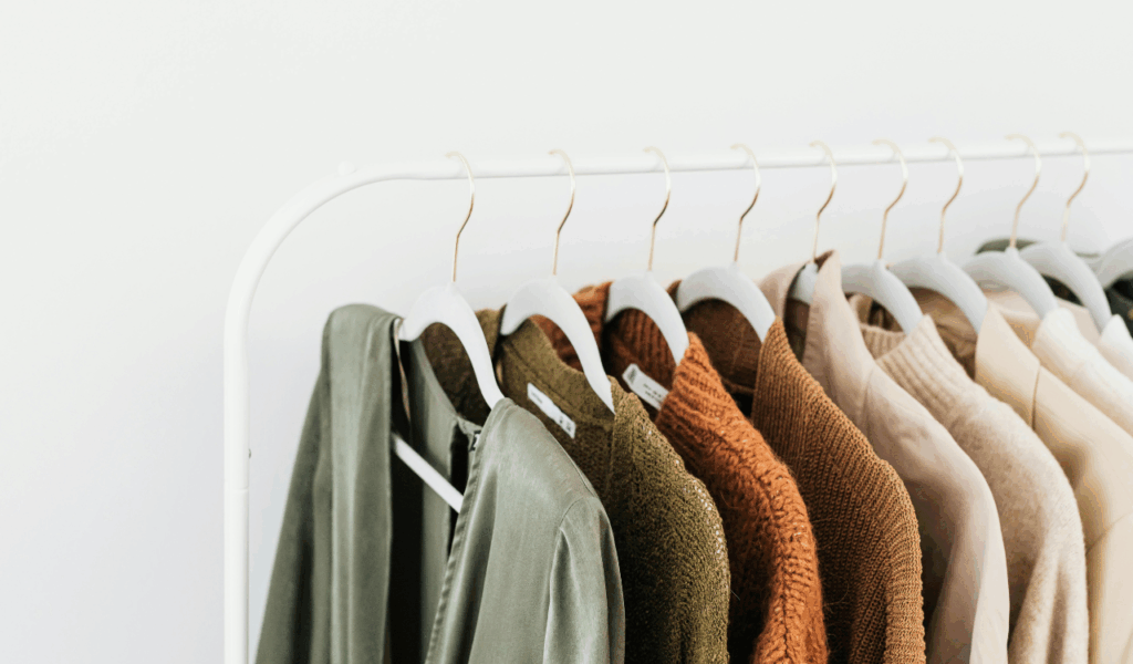 Capsule Wardrobes With Strict Limits