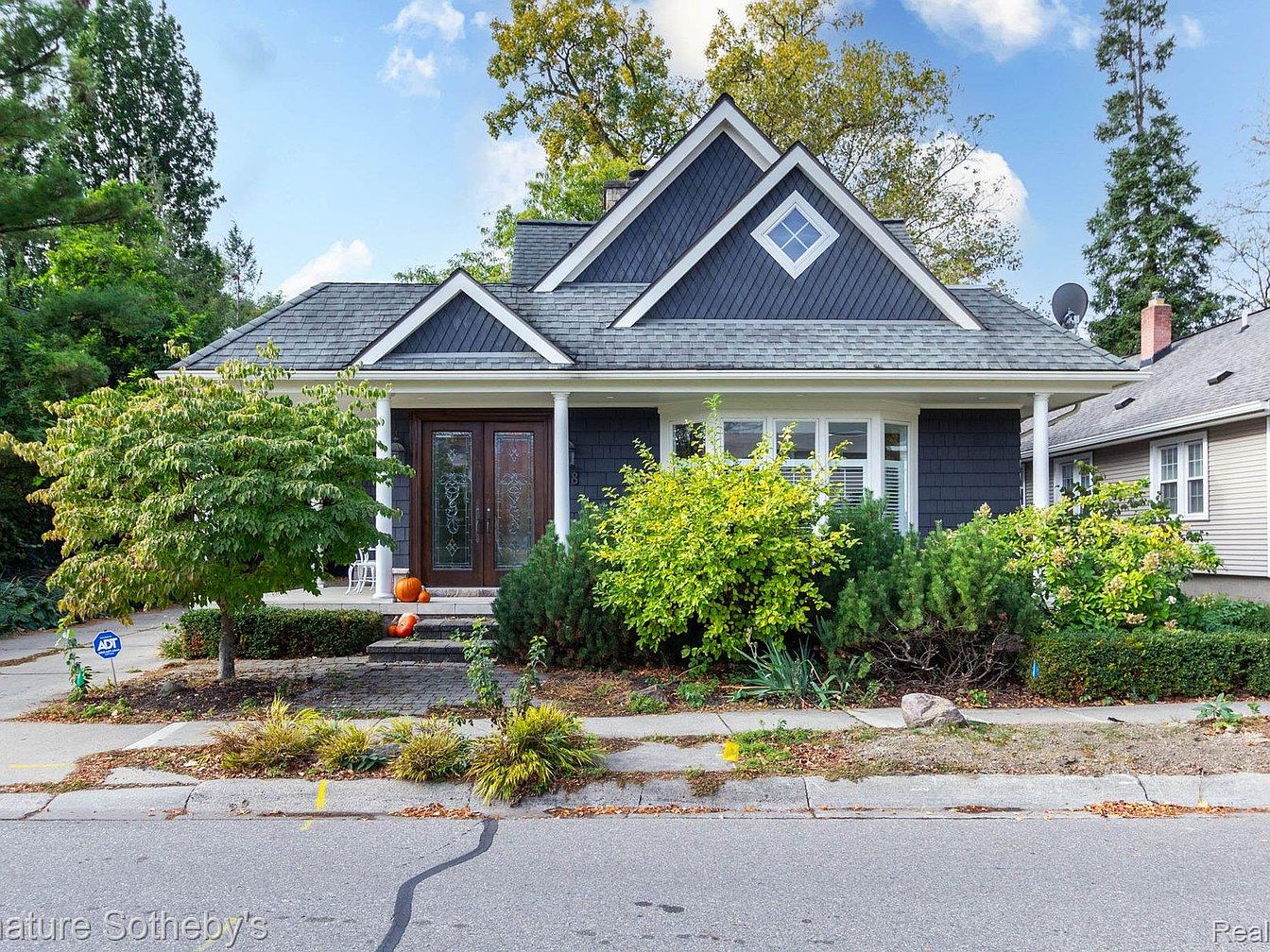 Visit This 1901 Birmingham, Michigan Home Featuring Soaring Ceilings, Luxury Finishes, and a Private Primary Suite