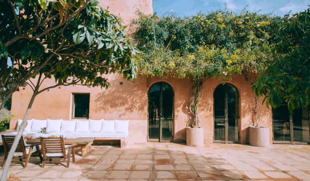 Cushioned Sets With Non-Removable Covers