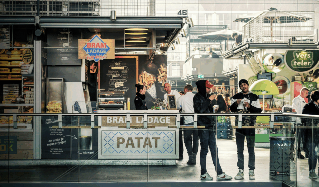 Why Food Halls Are Popular with Urban Visitors