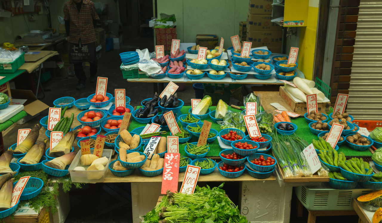 8 Farmers Markets Pushing Overpriced Organic That's Questionable