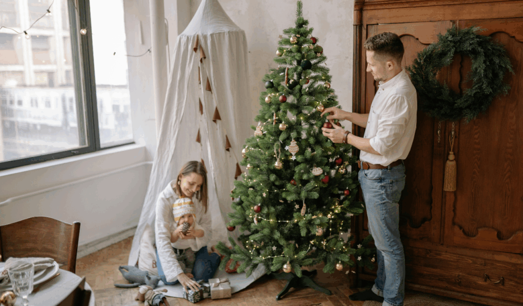 Overloaded garlands on every surface