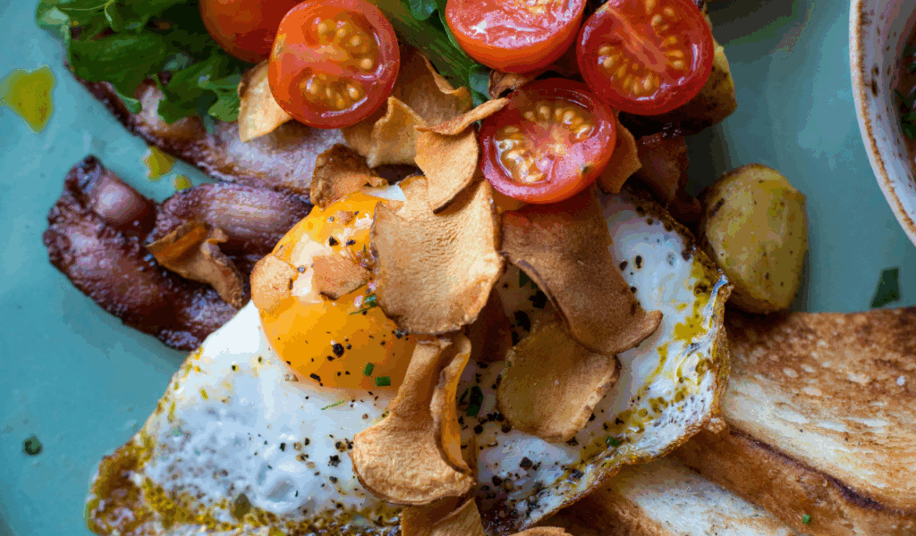 The Cozy Breakfast Stand