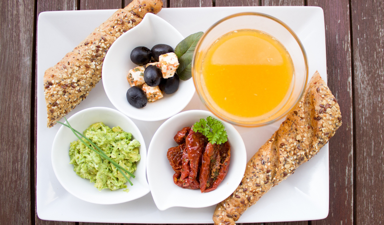 7 Healthy Grab-and-Go Breakfasts That Don’t Taste Like Cardboard