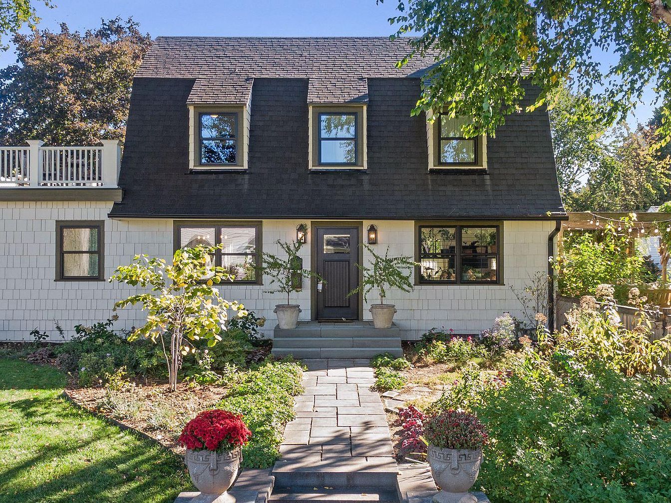 Stunning 1921 Dutch Colonial in White Bear Lake, Minnesota, Perfectly Blending Modern Luxury Just Steps from the Lake