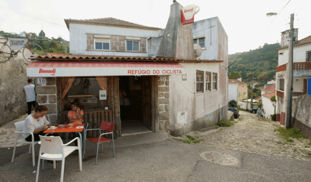 8 Roadside Eateries With Unexpected Gourmet Menus