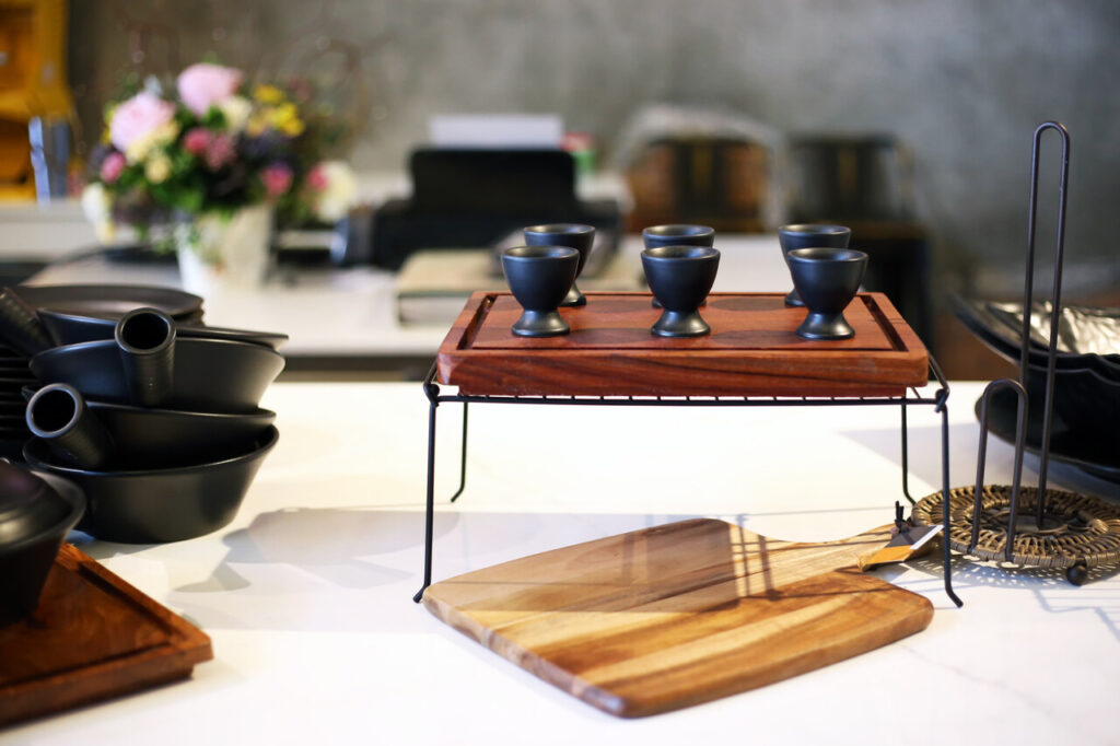 Movable Dining Or Kitchen Centerpiece