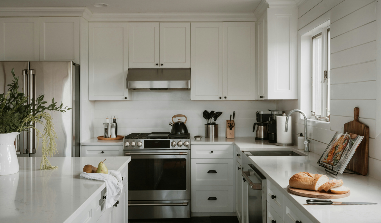 8 Colorful Kitchen Decor Ideas That Could Hurt Your Resale Value