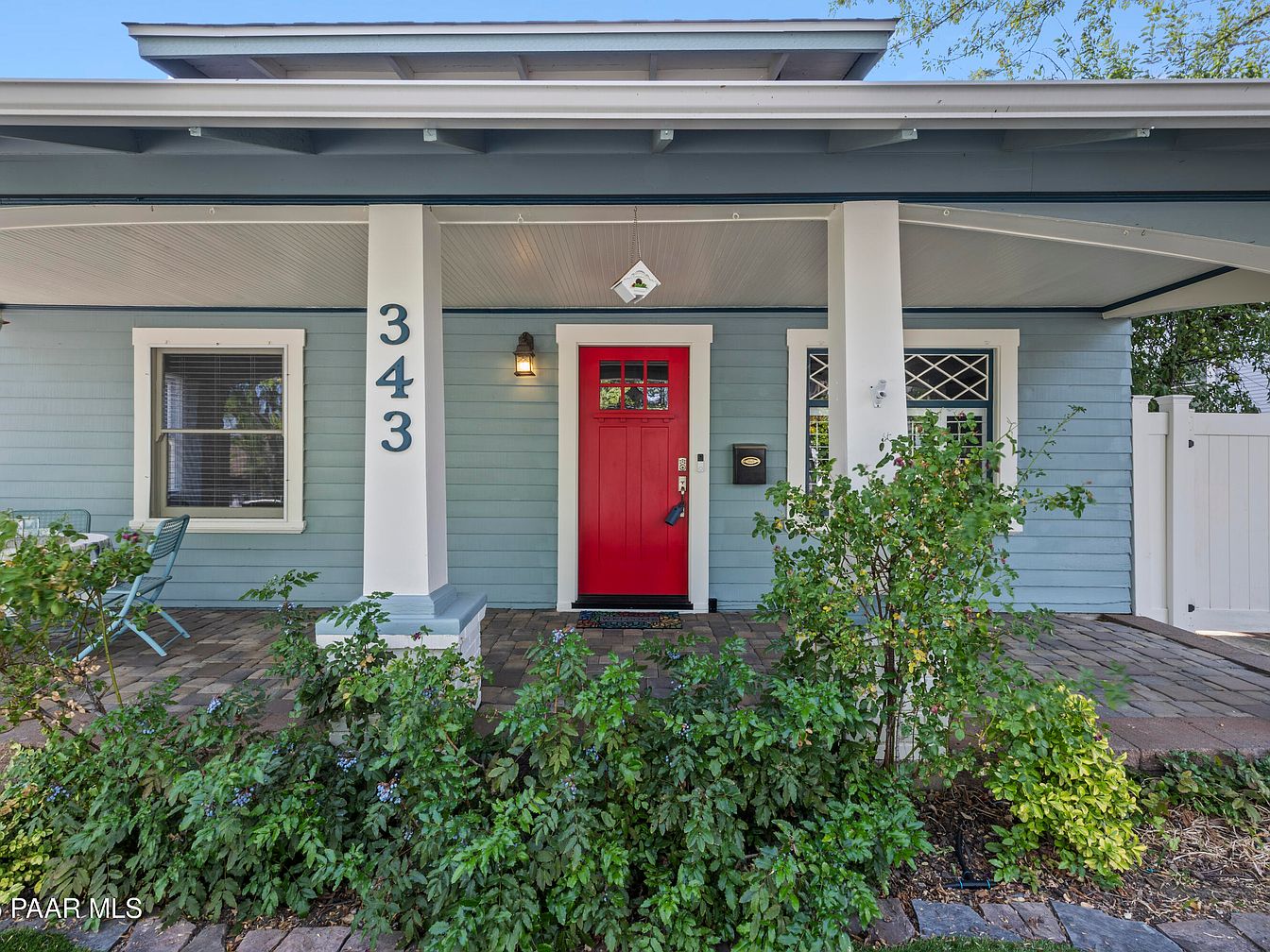 The Green House - Houses for Rent in Burlington, Kentucky, United States -  Airbnb, image size:1344x1008