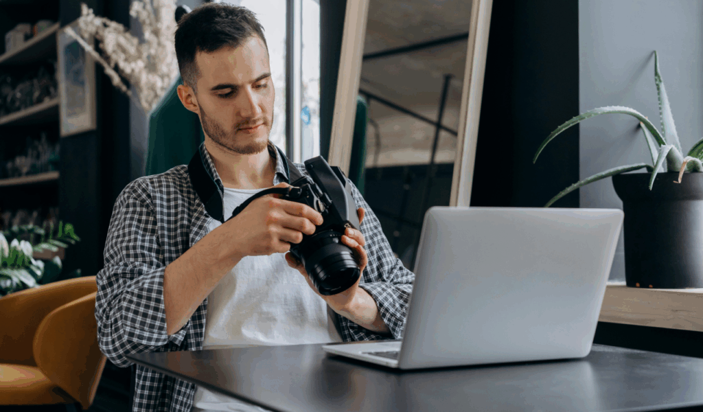 Tiny Desk Chairs Marketed for Teenagers