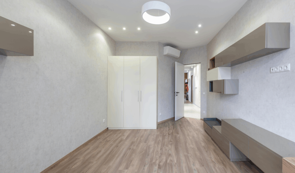 Uniform Open-Shelf Displays