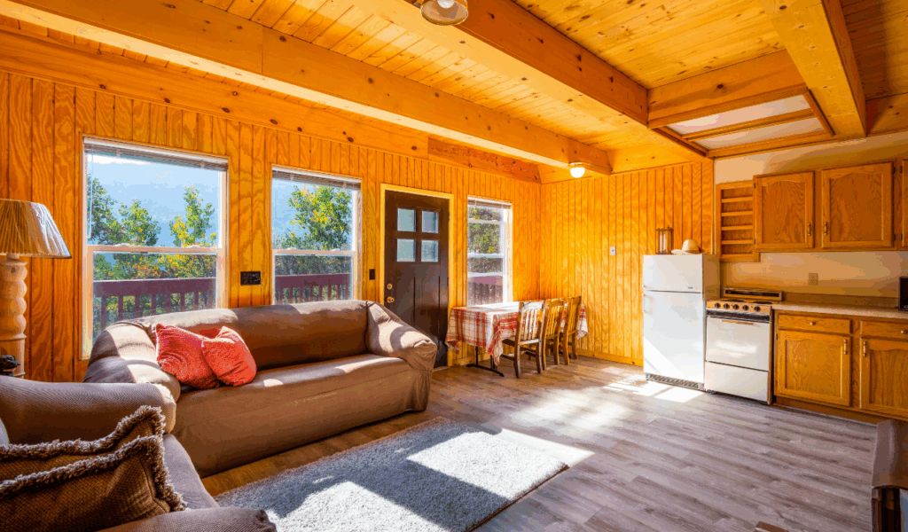 Nature-Integrated Cabin